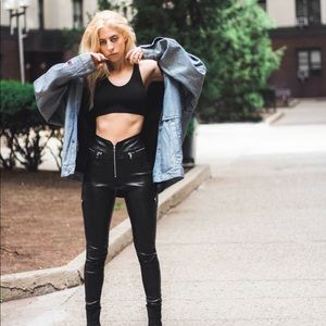 Meet your Posher, Alyssa